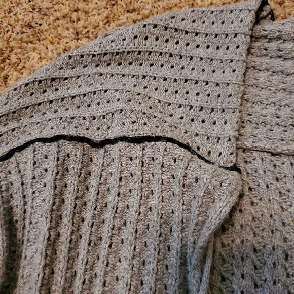 Ugg Riley Sweater Poncho - Picture 8 of 13